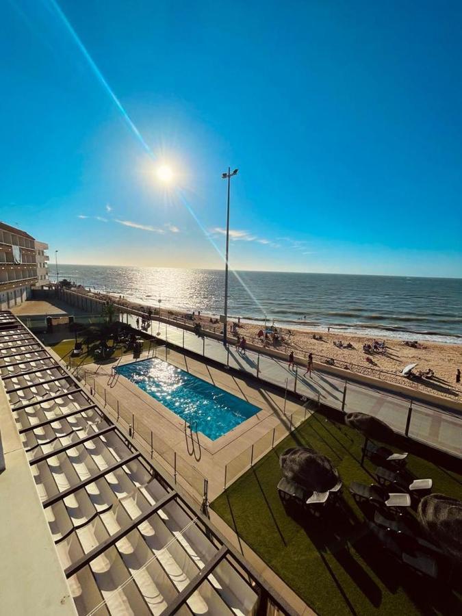 Cruz Del Mar Beach, Apartamentos Living Sur Chipiona Kültér fotó